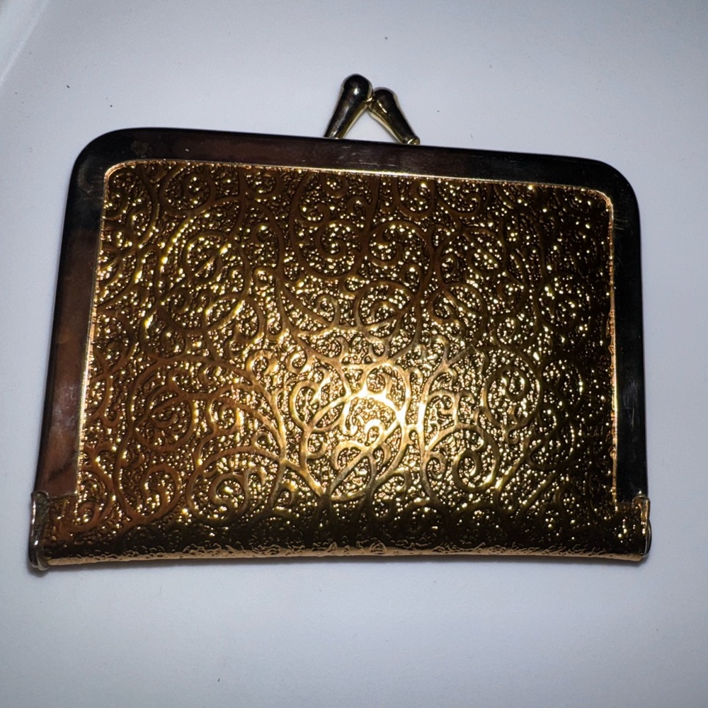 Luxurious Vintage sowing kit / potential wallet/change purse!